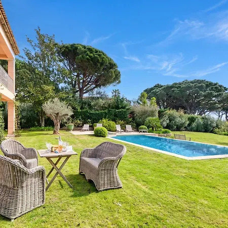 Apartment Tortue - Private Pool & Sea View - Happy
